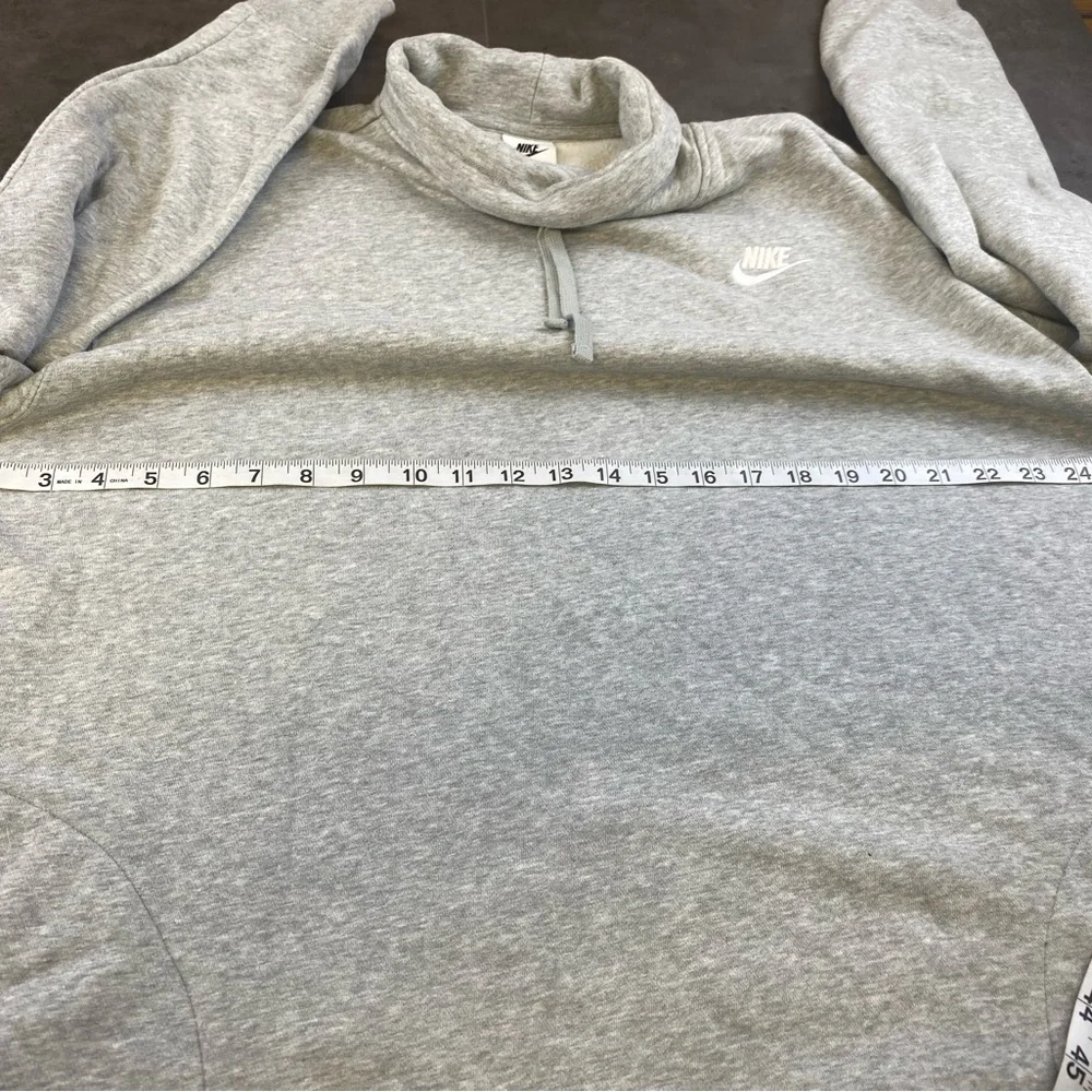Nike comfortable sweatshirts